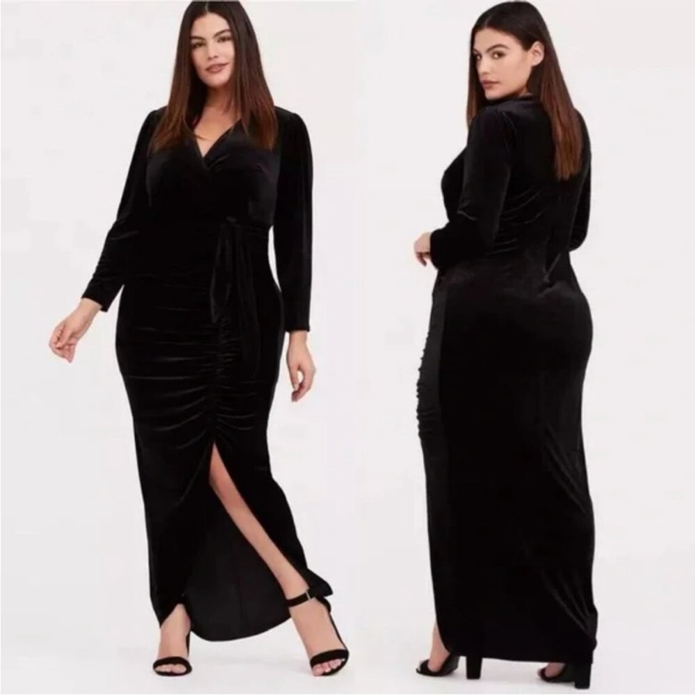NWT torrid black long sleeve velvet hi slit maxi black dress size 20